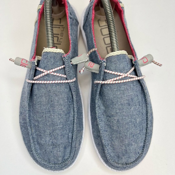 HEY DUDE WOMEN'S WENDY CHAMBRAY BRAID-INDIGO SHOES Sz 10 LIKE New No Box - Picture 3 of 16
